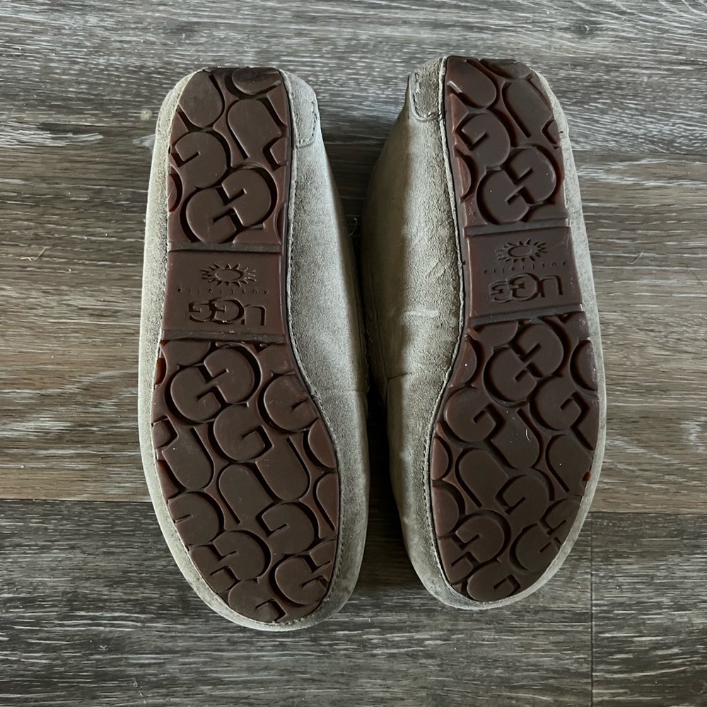 Gray UGG Moccasins - Picture 4 of 6